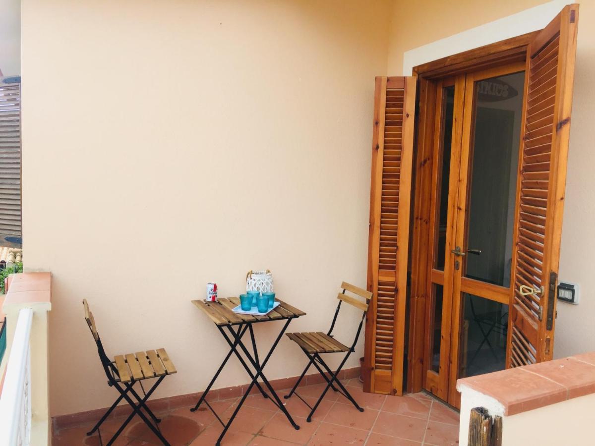 Domo Mea Apartamento Villasimius Exterior foto